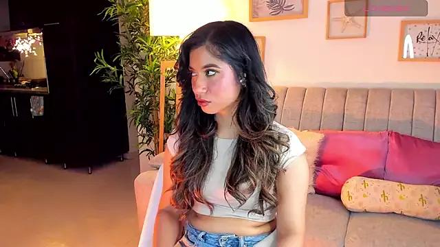 Issa_cooper from StripChat is Freechat