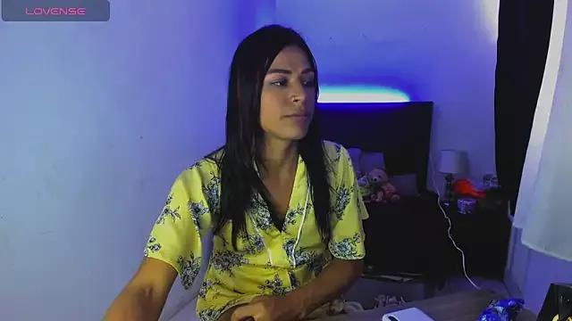 issa_kitty from StripChat is Freechat