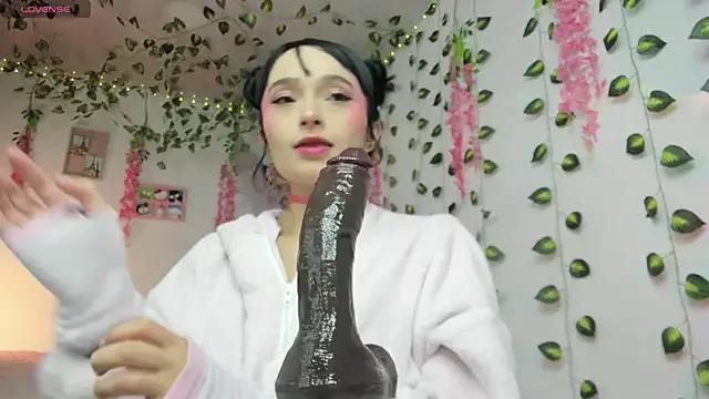 issagarcia from StripChat is Freechat
