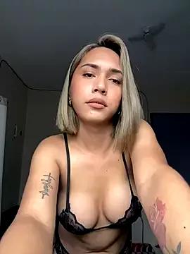 Photos of IvoryKath from StripChat is Freechat