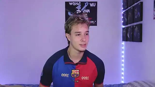 Teen sex cams free adult cams: check-out the satisfaction of conversing and c2c with our stunning models, who will teach you all about seduction and dreams with their smoking hot shapes.