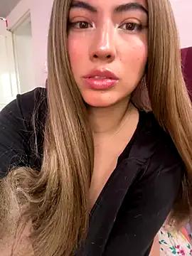 Jadee_grey from StripChat is Freechat