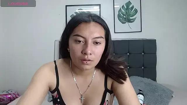 Janne_ from StripChat is Freechat