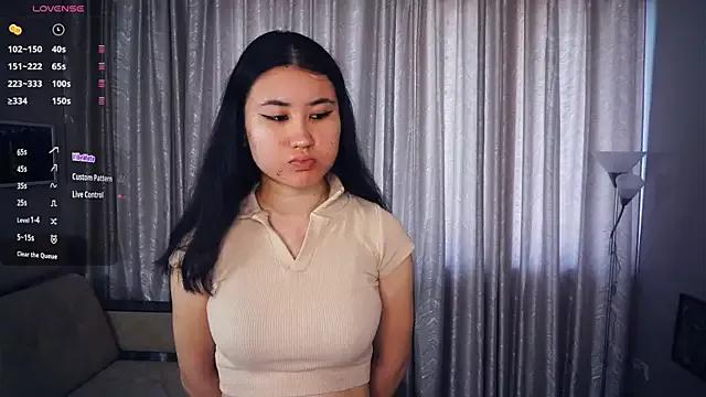 JeanePrus from StripChat is Freechat