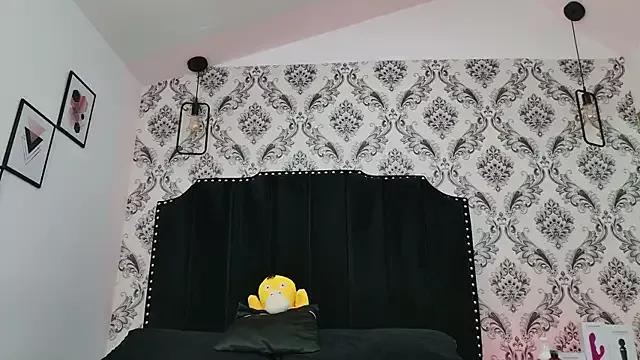 JenMoon from StripChat is Freechat