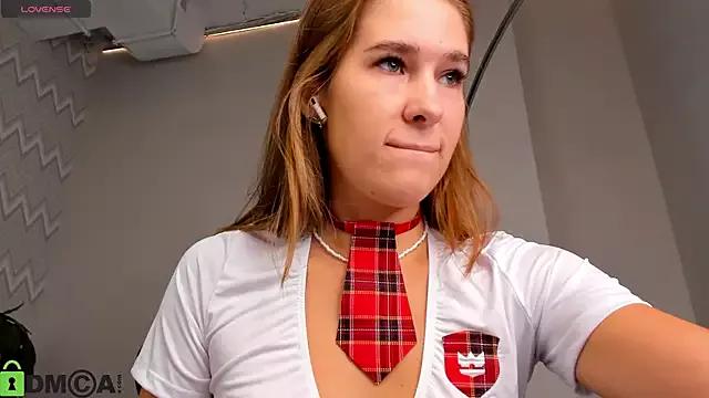 Jennifer_Wadee from StripChat is Freechat