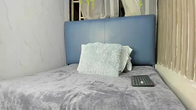 Jessybrownn from StripChat is Freechat