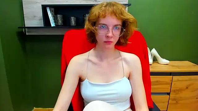 juicyPenny from StripChat is Freechat