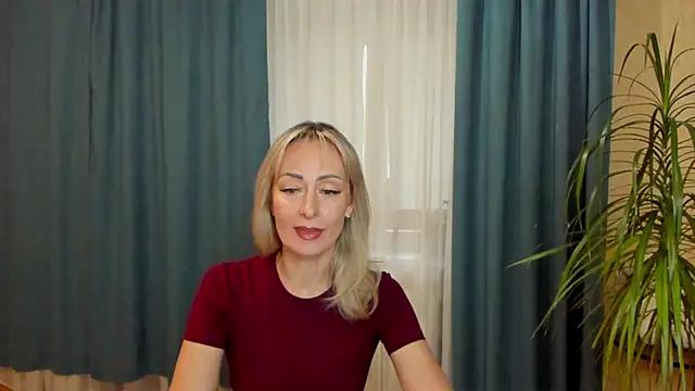 Photos of Julia_Cherry_ from StripChat is Freechat