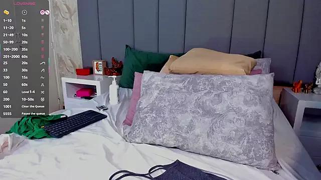 Teen sex cams free adult cams: check-out the satisfaction of conversing and c2c with our stunning models, who will teach you all about seduction and dreams with their smoking hot shapes.