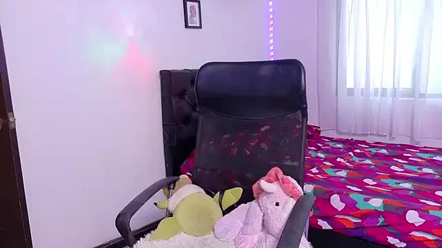 Teen sex cams free adult cams: check-out the satisfaction of conversing and c2c with our stunning models, who will teach you all about seduction and dreams with their smoking hot shapes.