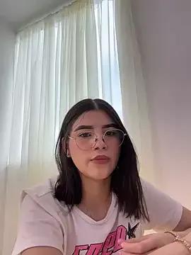 Julietalcl from StripChat is Freechat