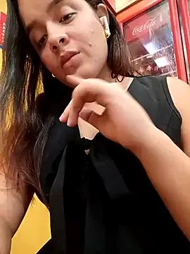 Julieth_hot-69 from StripChat is Freechat