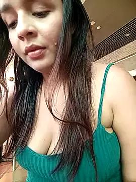 Julieth_hot-69 from StripChat is Freechat