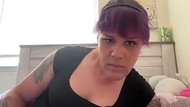 Julietserenity from StripChat is Freechat