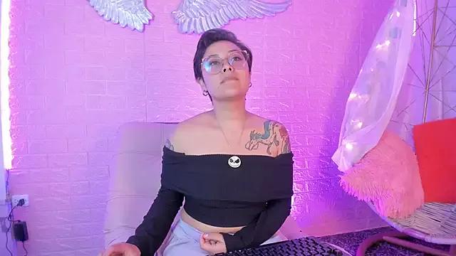 Teen sex cams free adult cams: check-out the satisfaction of conversing and c2c with our stunning models, who will teach you all about seduction and dreams with their smoking hot shapes.