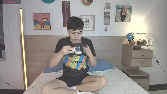 Teen sex cams free adult cams: check-out the satisfaction of conversing and c2c with our stunning models, who will teach you all about seduction and dreams with their smoking hot shapes.