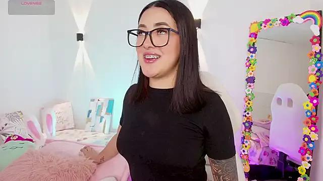 Teen sex cams free adult cams: check-out the satisfaction of conversing and c2c with our stunning models, who will teach you all about seduction and dreams with their smoking hot shapes.