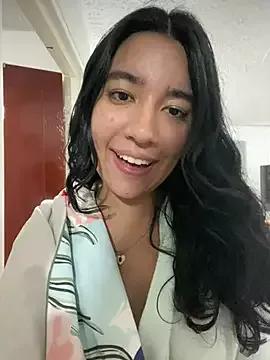 Karinaalvy_ from StripChat is Freechat