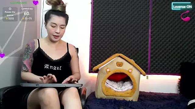 Teen sex cams free adult cams: check-out the satisfaction of conversing and c2c with our stunning models, who will teach you all about seduction and dreams with their smoking hot shapes.