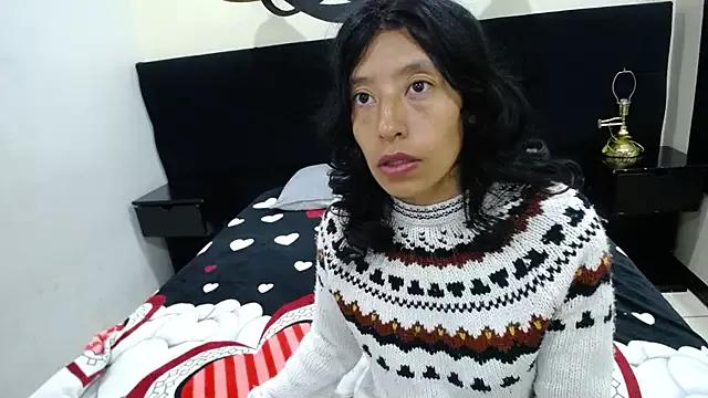 karolinee_66_ from StripChat is Freechat