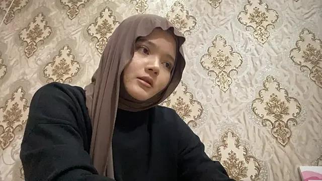 Katepleaurxo from StripChat is Freechat