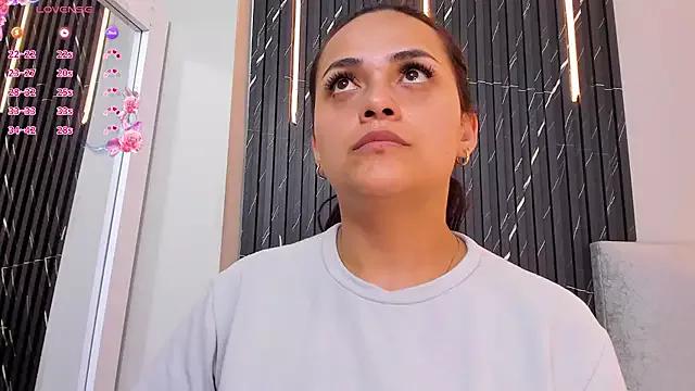 katrina_kaif_x from StripChat is Freechat