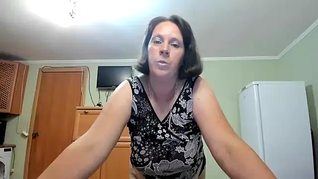 KATTYWARM_ from StripChat is Freechat