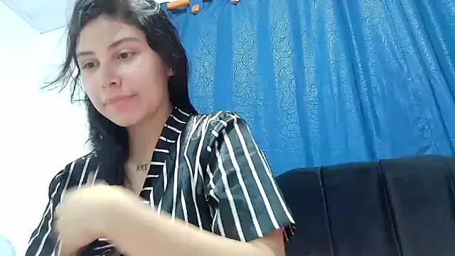 katy_lenah from StripChat is Freechat