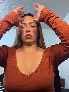 KayWilliamss from StripChat is Freechat