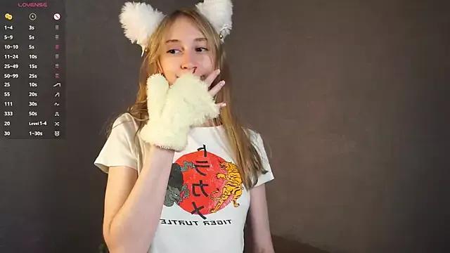 KellyWatson from StripChat is Freechat