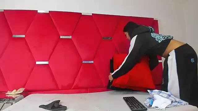 Teen sex cams free adult cams: check-out the satisfaction of conversing and c2c with our stunning models, who will teach you all about seduction and dreams with their smoking hot shapes.