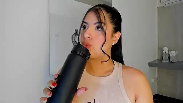 kendall_wesst from StripChat is Freechat