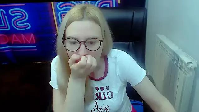 Teen sex cams free adult cams: check-out the satisfaction of conversing and c2c with our stunning models, who will teach you all about seduction and dreams with their smoking hot shapes.