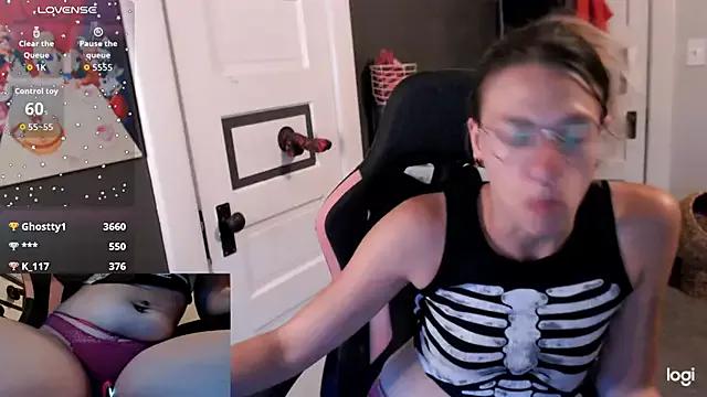 Teen sex cams free adult cams: check-out the satisfaction of conversing and c2c with our stunning models, who will teach you all about seduction and dreams with their smoking hot shapes.