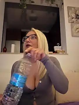 Teen sex cams free adult cams: check-out the satisfaction of conversing and c2c with our stunning models, who will teach you all about seduction and dreams with their smoking hot shapes.