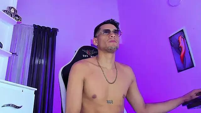 kingoftheuniverse888 from StripChat is Freechat