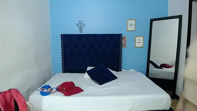 kinky_redhead18 from StripChat is Freechat