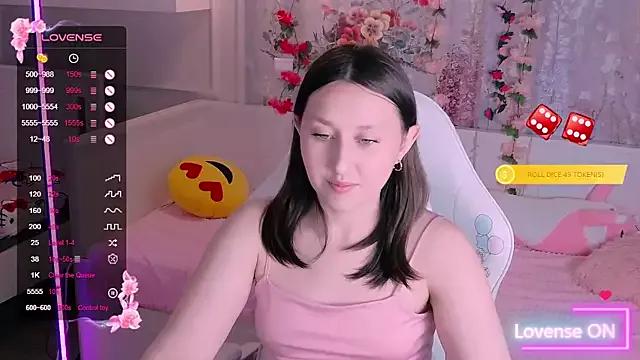 Kira_Dailys from StripChat is Freechat