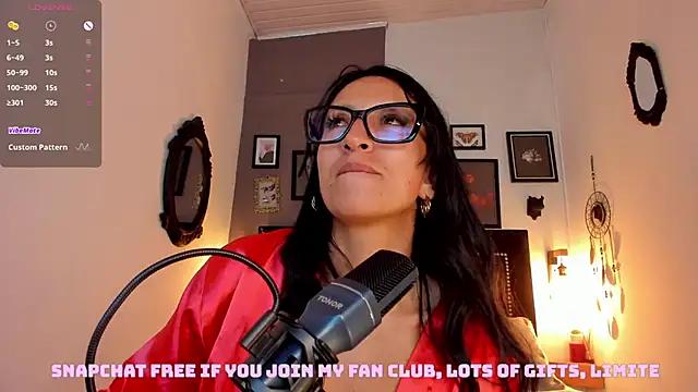 kira_moon__ from StripChat is Freechat