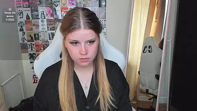 Teen sex cams free adult cams: check-out the satisfaction of conversing and c2c with our stunning models, who will teach you all about seduction and dreams with their smoking hot shapes.