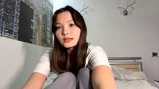 KiraVelvet from StripChat is Freechat