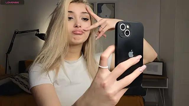 Teen sex cams free adult cams: check-out the satisfaction of conversing and c2c with our stunning models, who will teach you all about seduction and dreams with their smoking hot shapes.