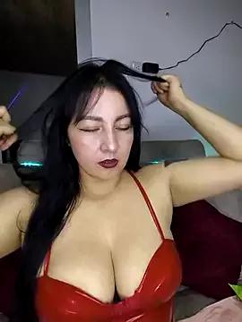 kitten25-hott from StripChat is Freechat