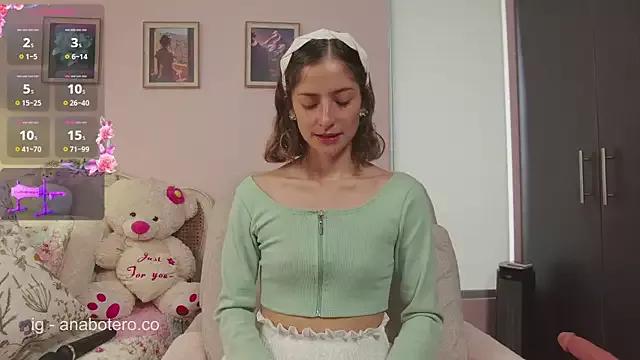 KittyAna from StripChat is Freechat