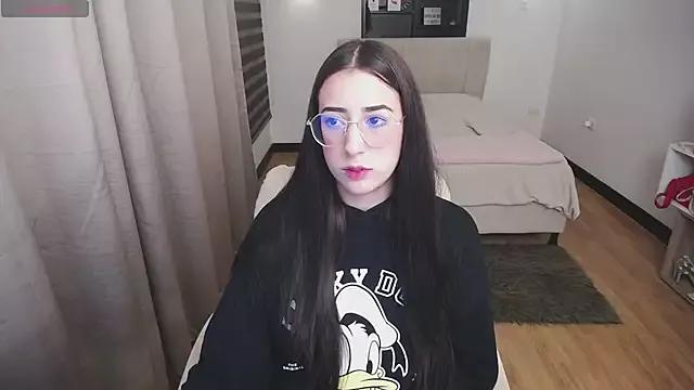 KittyCute- from StripChat is Freechat