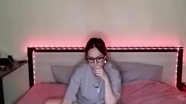 KittyJenny from StripChat is Freechat