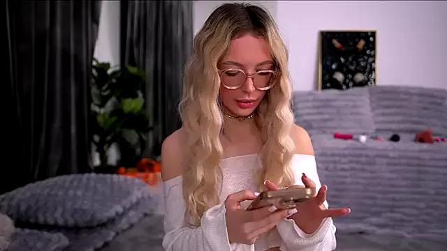 Teen sex cams free adult cams: check-out the satisfaction of conversing and c2c with our stunning models, who will teach you all about seduction and dreams with their smoking hot shapes.