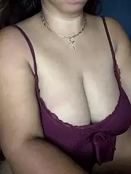 lady_rosie from StripChat is Freechat