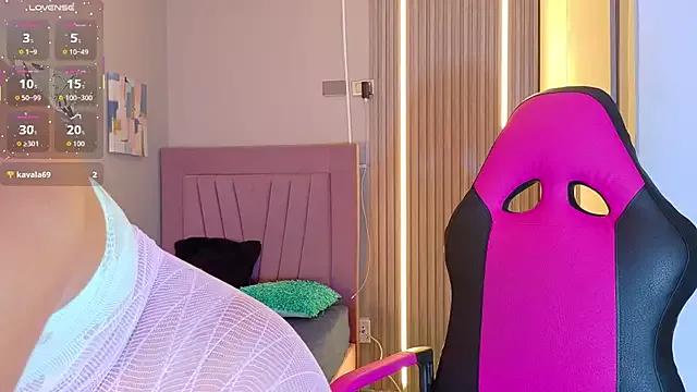 Teen sex cams free adult cams: check-out the satisfaction of conversing and c2c with our stunning models, who will teach you all about seduction and dreams with their smoking hot shapes.